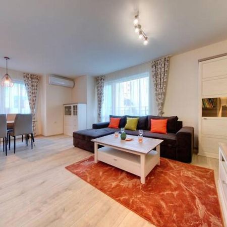 Flora - Beautiful *New* Apartment To The Beach ブルガス エクステリア 写真