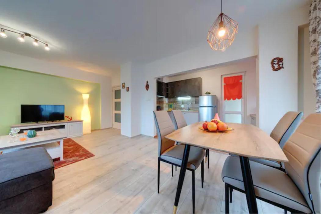 Flora - Beautiful *New* Apartment To The Beach ブルガス エクステリア 写真