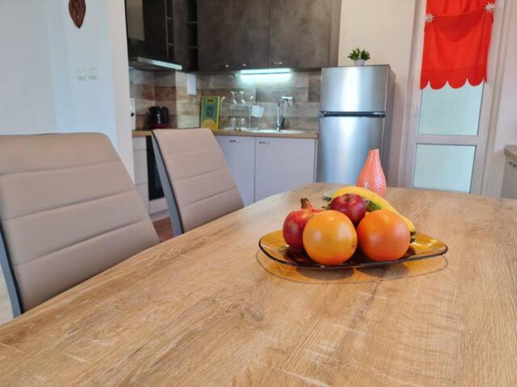 Flora - Beautiful *New* Apartment To The Beach ブルガス エクステリア 写真